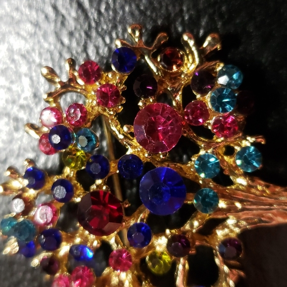 Tree Brooch - Picture 2 of 4